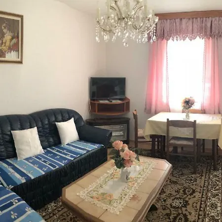 M&m Terzic Apartment *